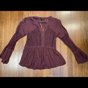 American Eagle Lace Long Sleeve Size: S